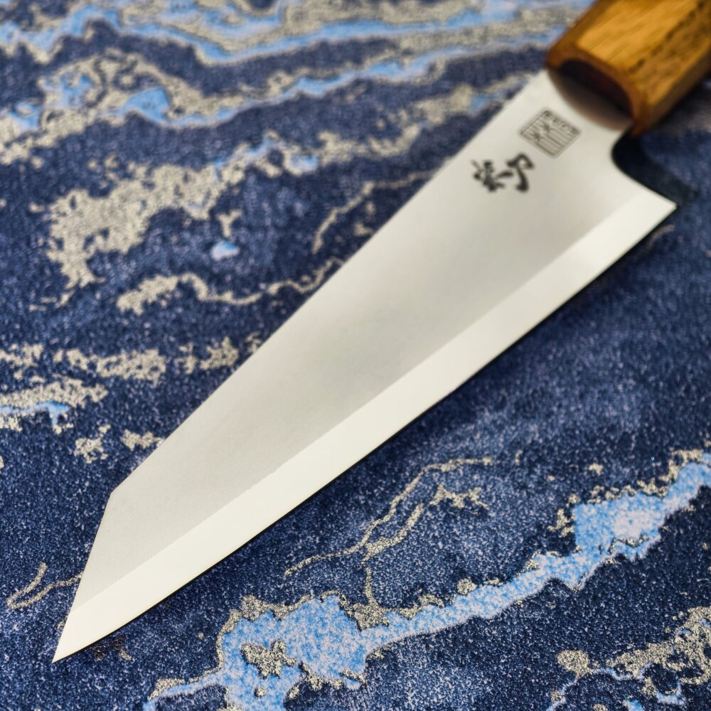 FREYA’s thin blade