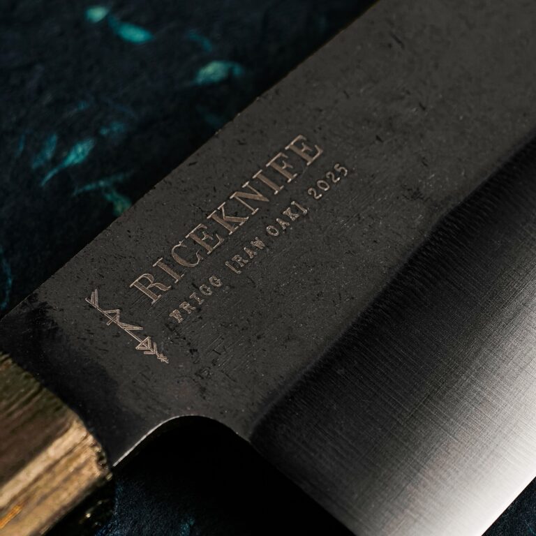 FRIGGs klingeside mærket RICEKNIFE, FRIGG [RAW OAK] 2025